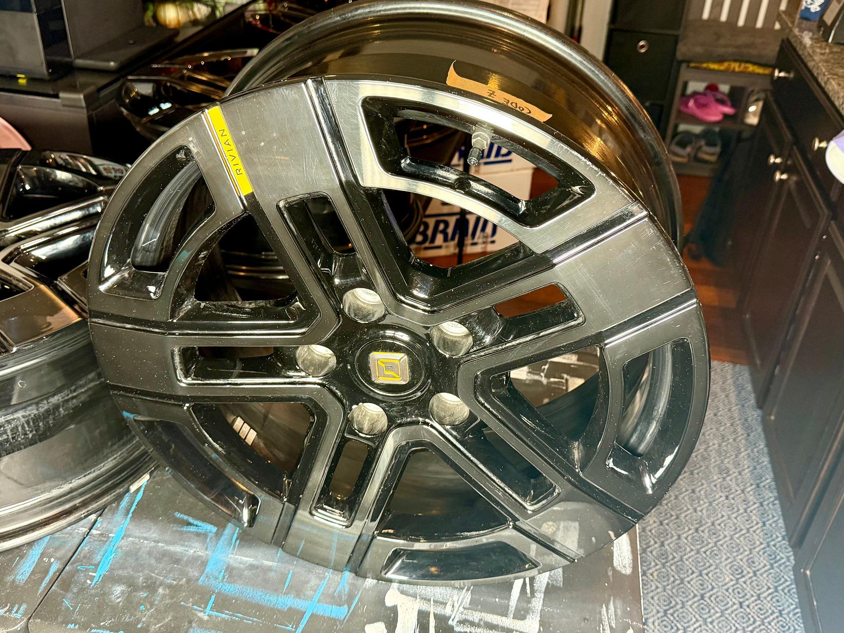 Rivian R1T R1S WTB Rivian 20” wheels IMG_0086