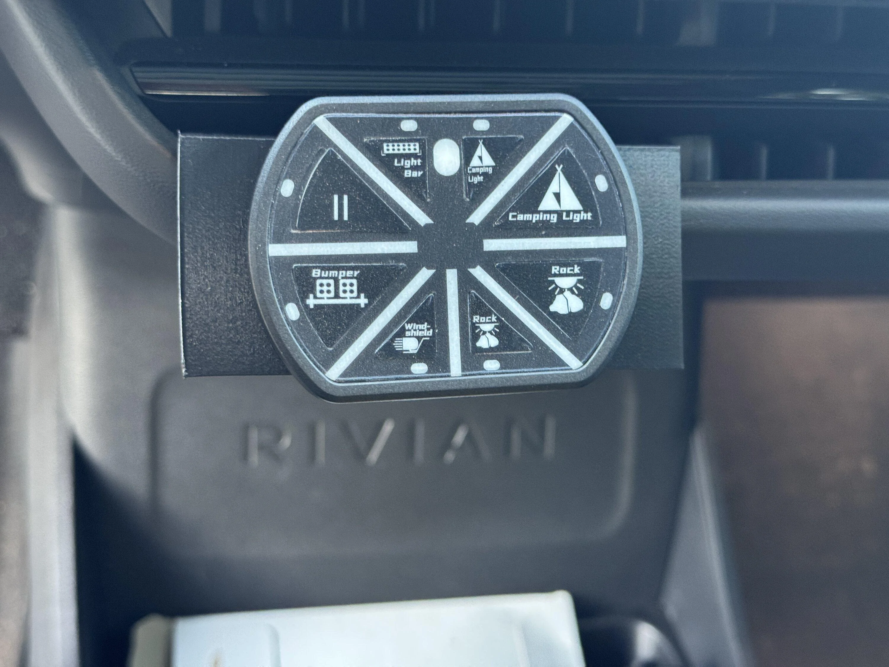 Rivian R1T R1S Accessory Lighting - All of the accessory lighting IMG_9704