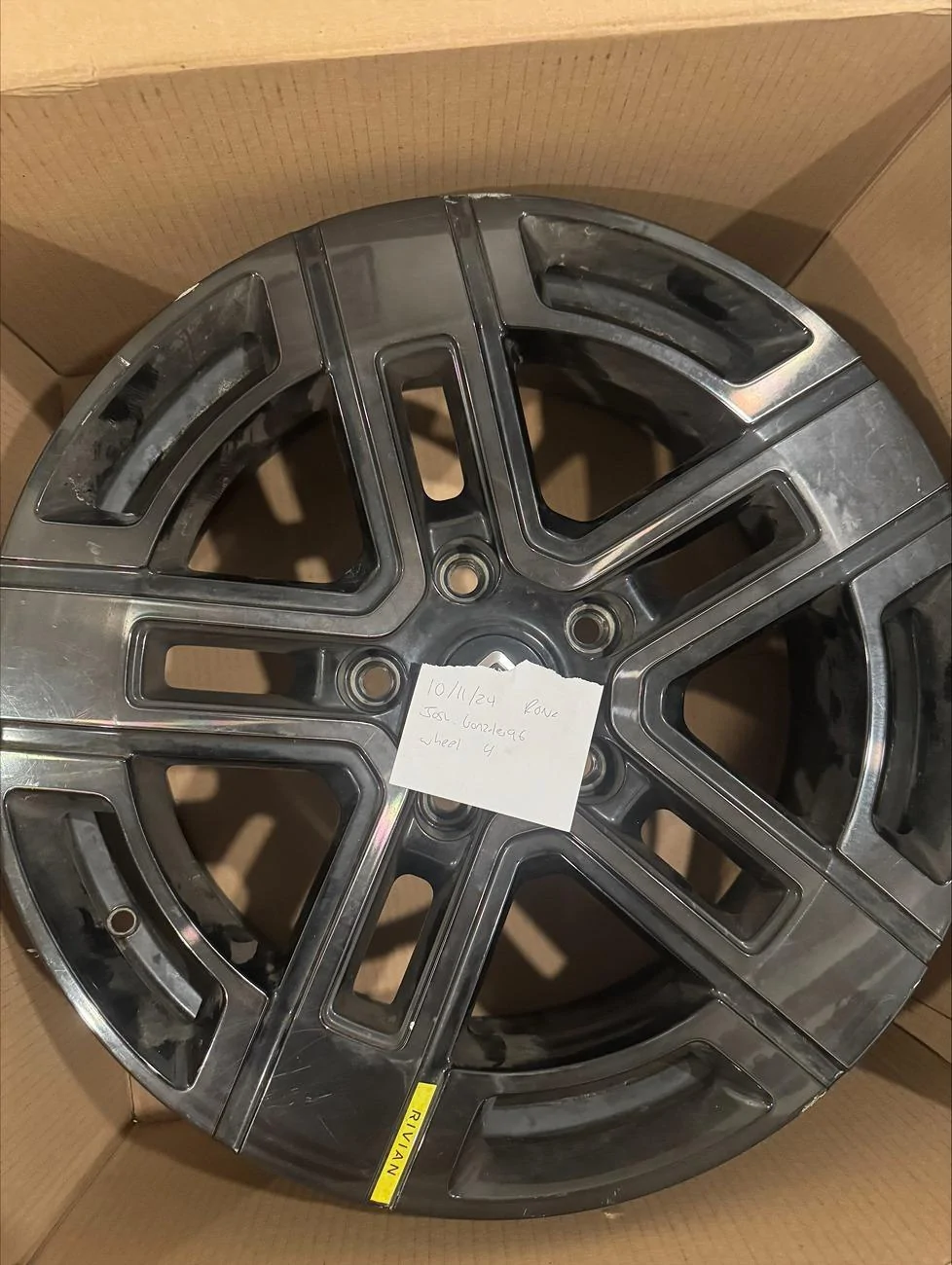 Rivian R1T R1S WTS 20" Dark OEM wheels full set processed-8A8EC833-F4D0-468C-962D-45D05D0C56B9