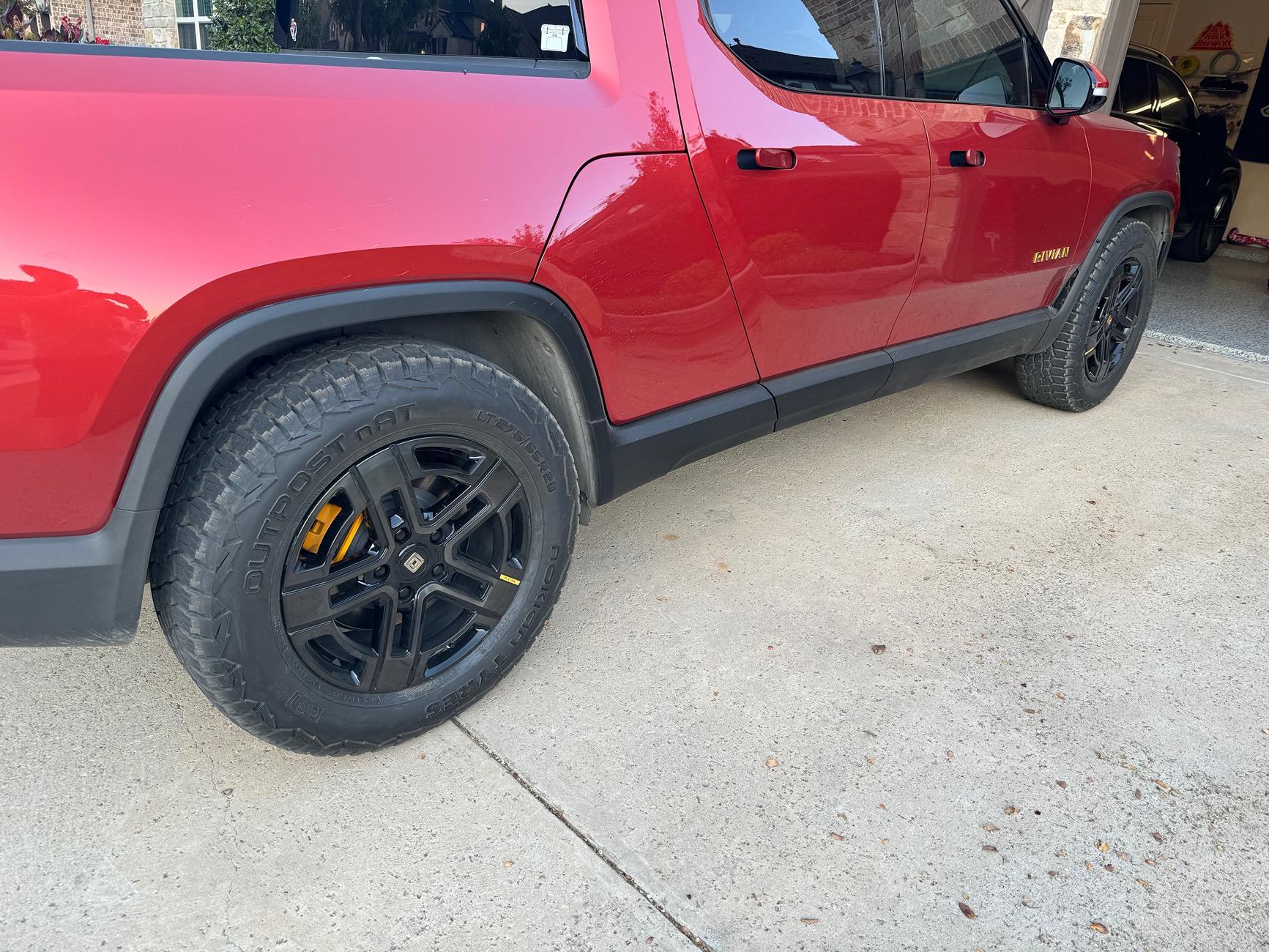 Rivian R1T R1S Nokian nAT Outpost Tires 275/65/r20 on R1T ole red review: so far so good IMG_8370