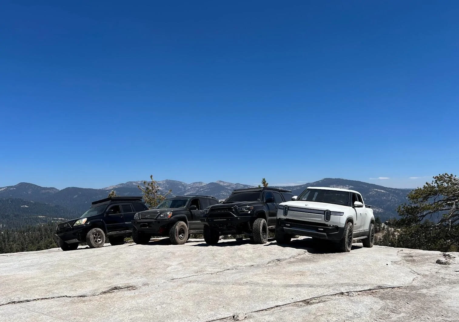Rivian R1T R1S Rubicon Trail: 1, Rexbo R1T: 0 1728964207348-q