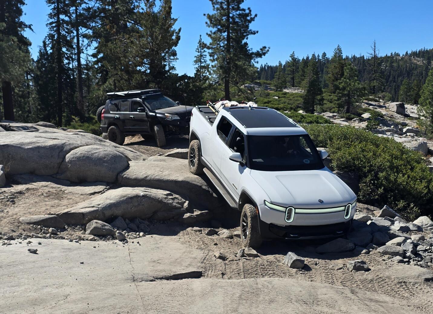 Rivian R1T R1S Rubicon Trail: 1, Rexbo R1T: 0 1728965752380-2x