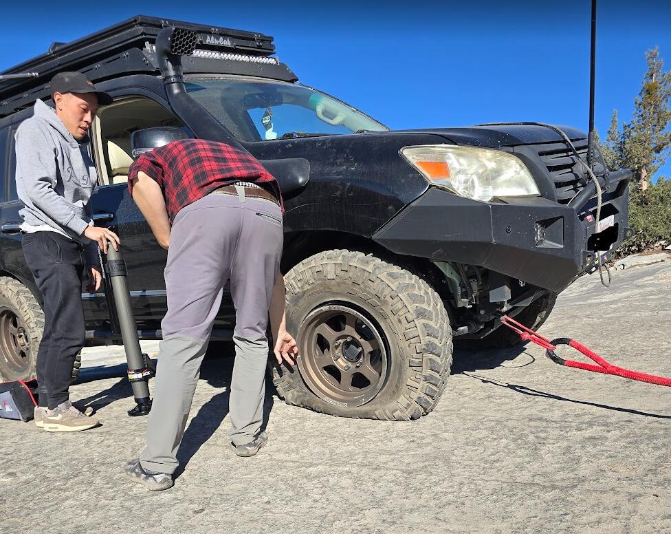 Rivian R1T R1S Rubicon Trail: 1, Rexbo R1T: 0 1728966701955-vi