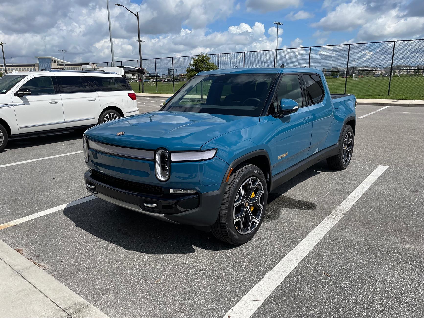 New Jersey - 2022 Rivian R1T Launch Edition – Rivian Blue, Black ...
