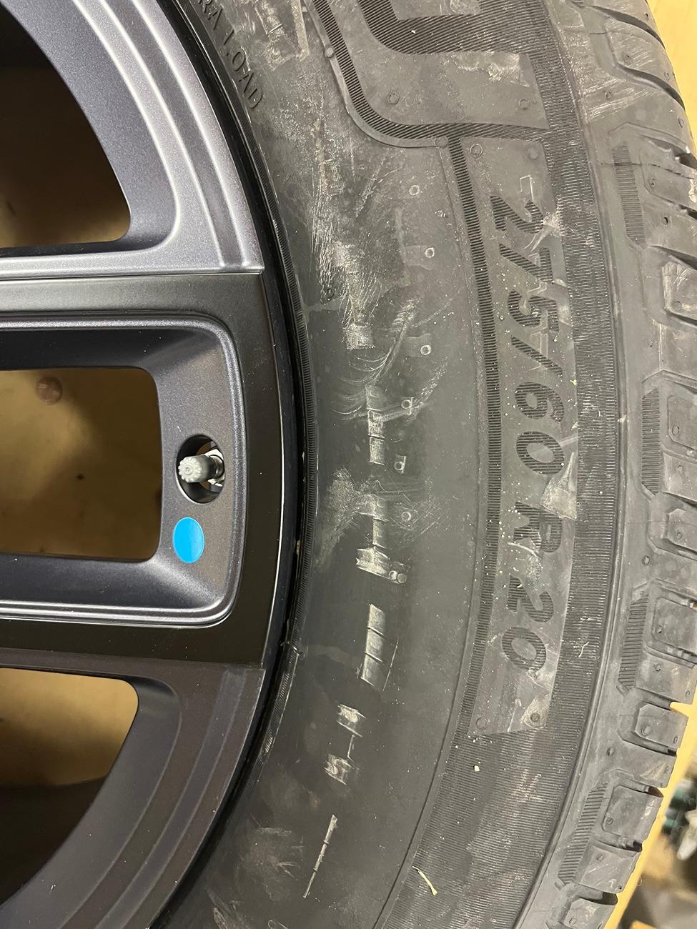 Rivian R1T R1S OEM Spare Tire Kit 20" - 2 Tire Sizes IMG_2113