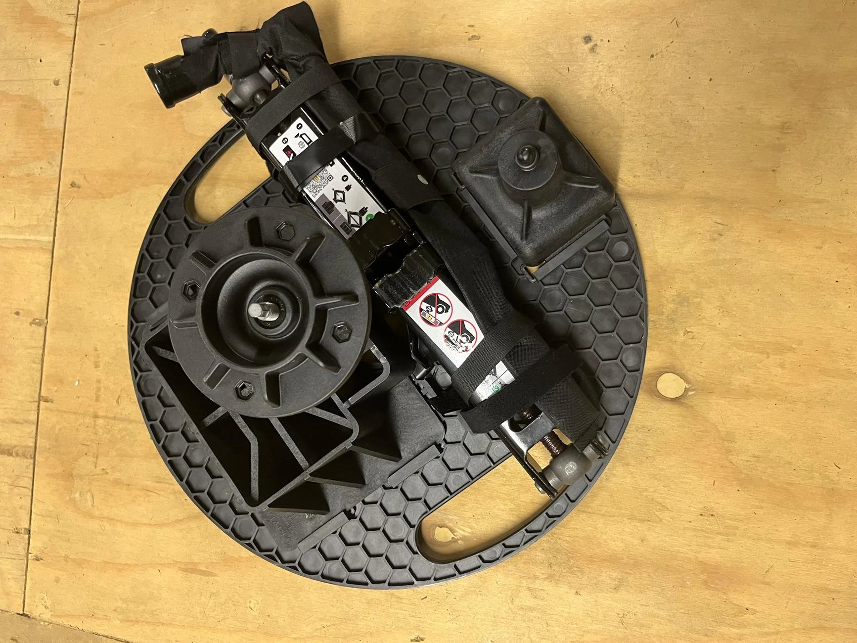 Rivian R1T R1S OEM Spare Tire Kit 20" - 2 Tire Sizes IMG_2111