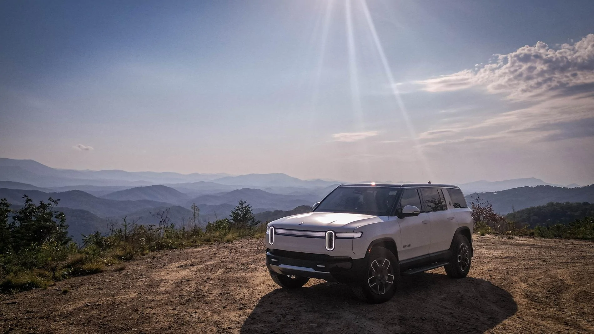 Rivian R1T R1S Road Tripping (multiple charging stops) Rivian vs Tesla -- experience from 2000 mile road trip DJI_0202
