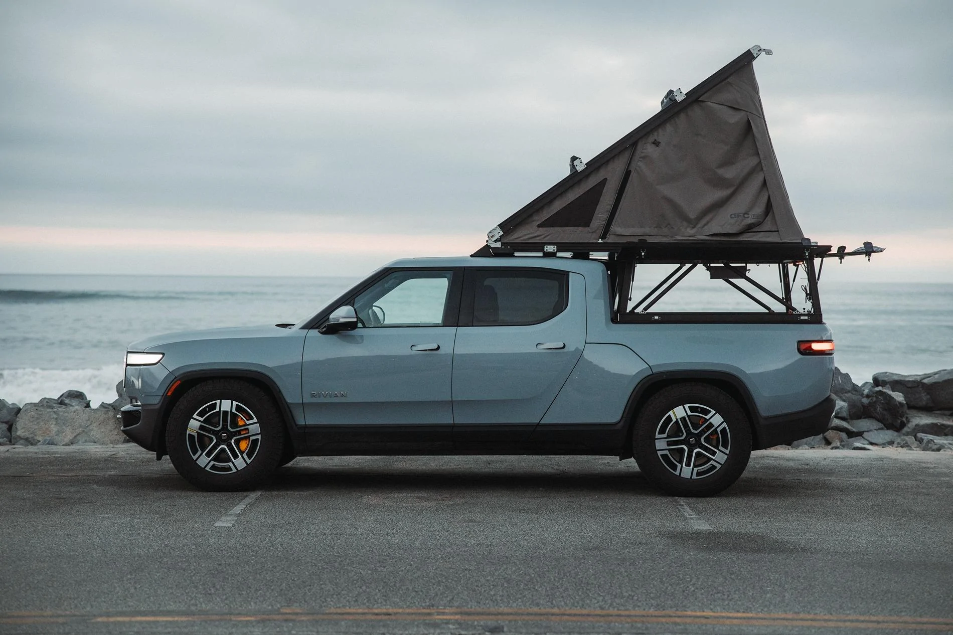 Rivian R1T R1S Go Fast Camper for R1T Announced R6_G6942