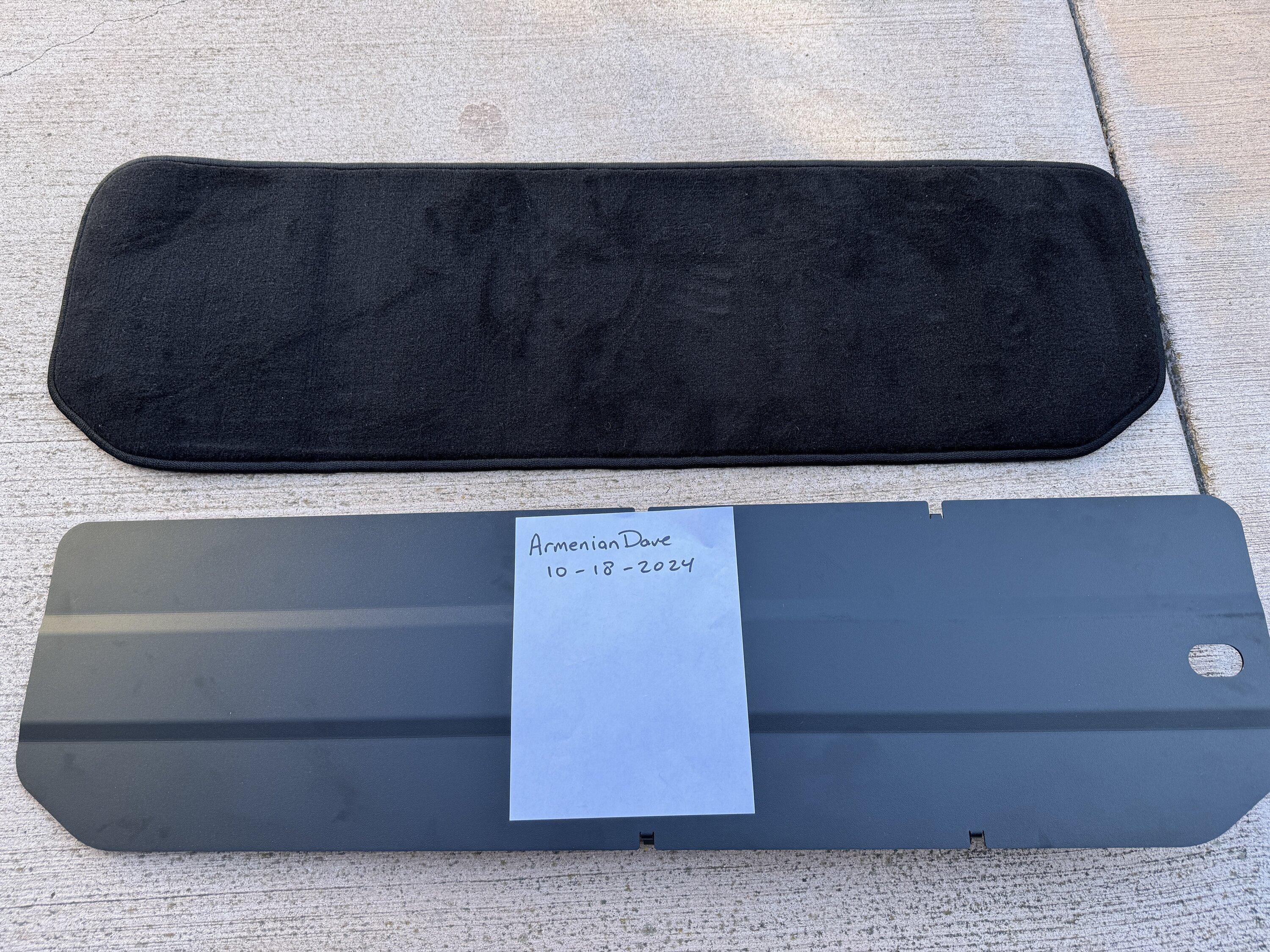 Rivian R1T R1S EV Sportline Pet Deck and Carpet IMG_0147