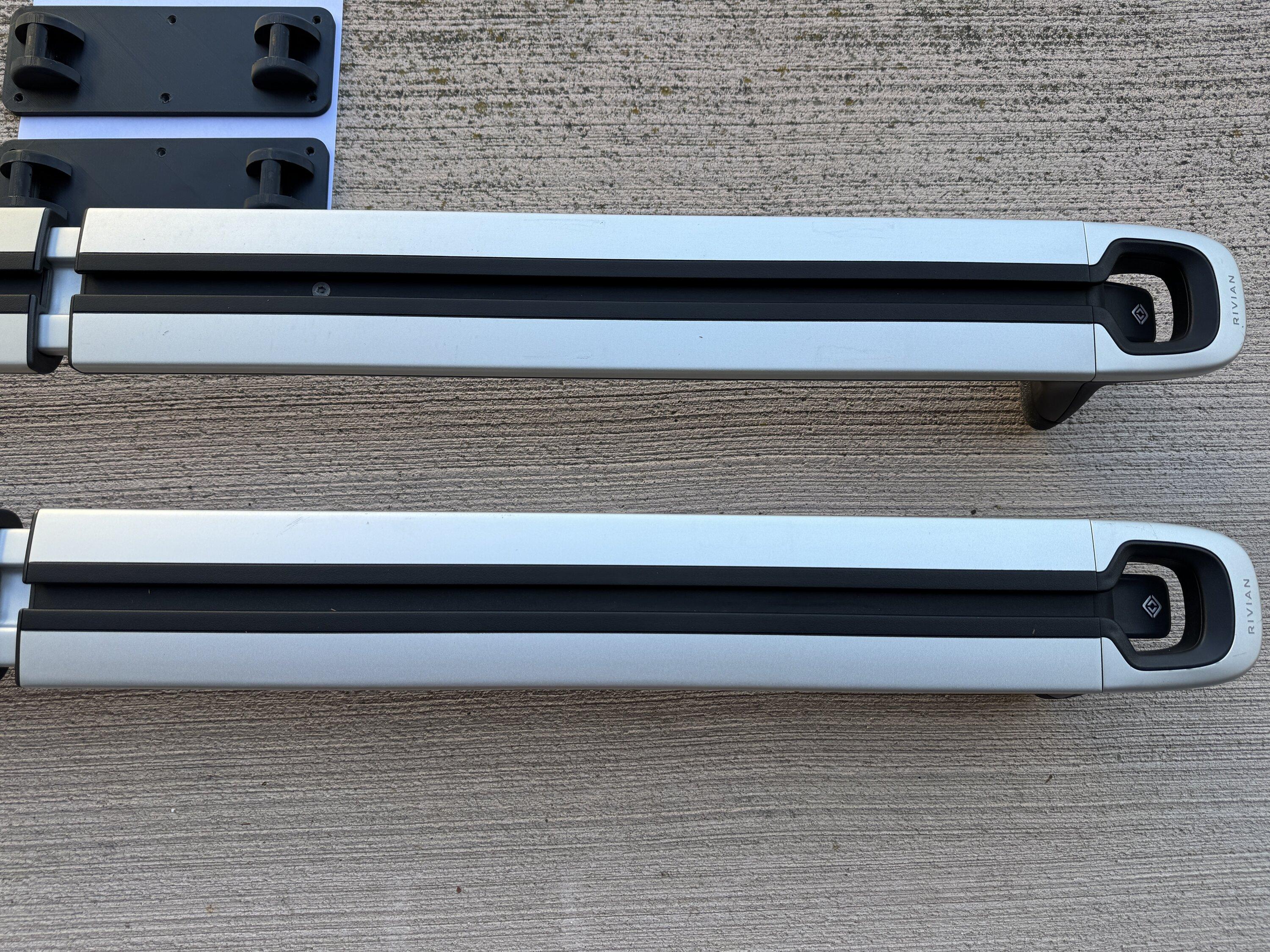 Rivian R1T R1S OEM Crossbars good condition IMG_0134