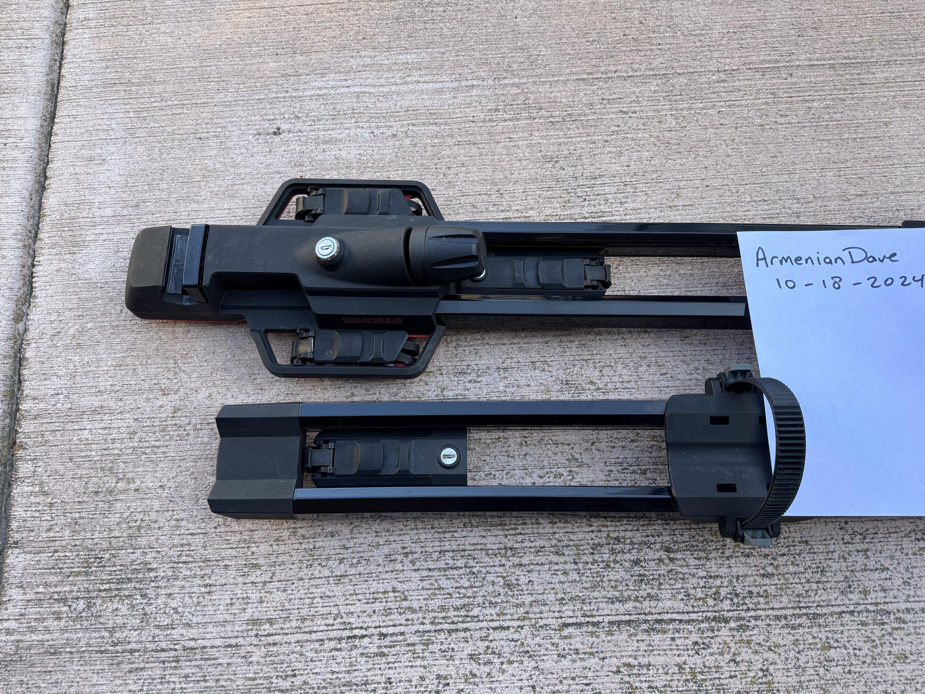 Rivian R1T R1S Yakima Bike Racks IMG_0139