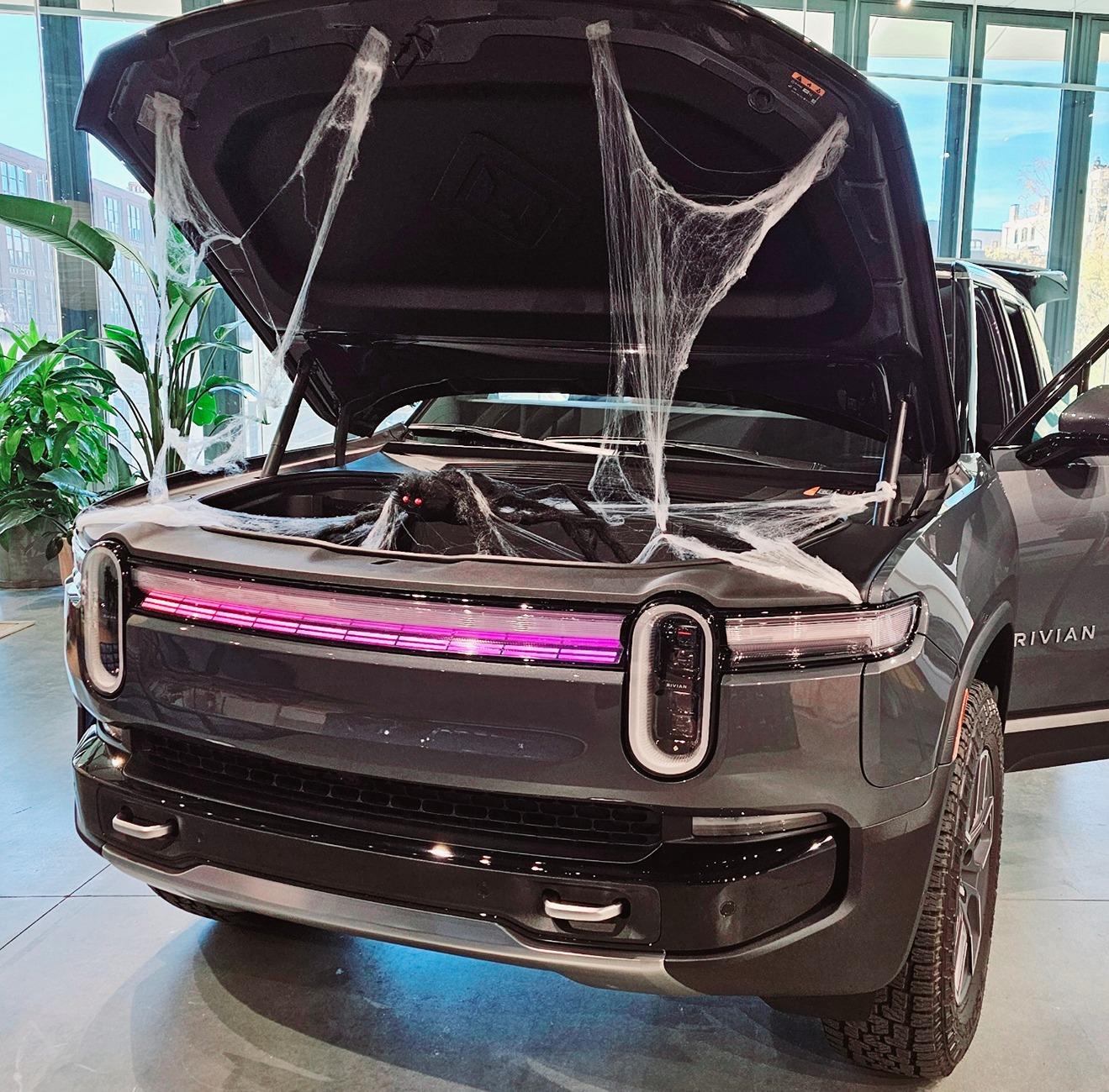 Rivian R1T R1S R2 and R3X are at new Boston Rivian Space 20241020_143607