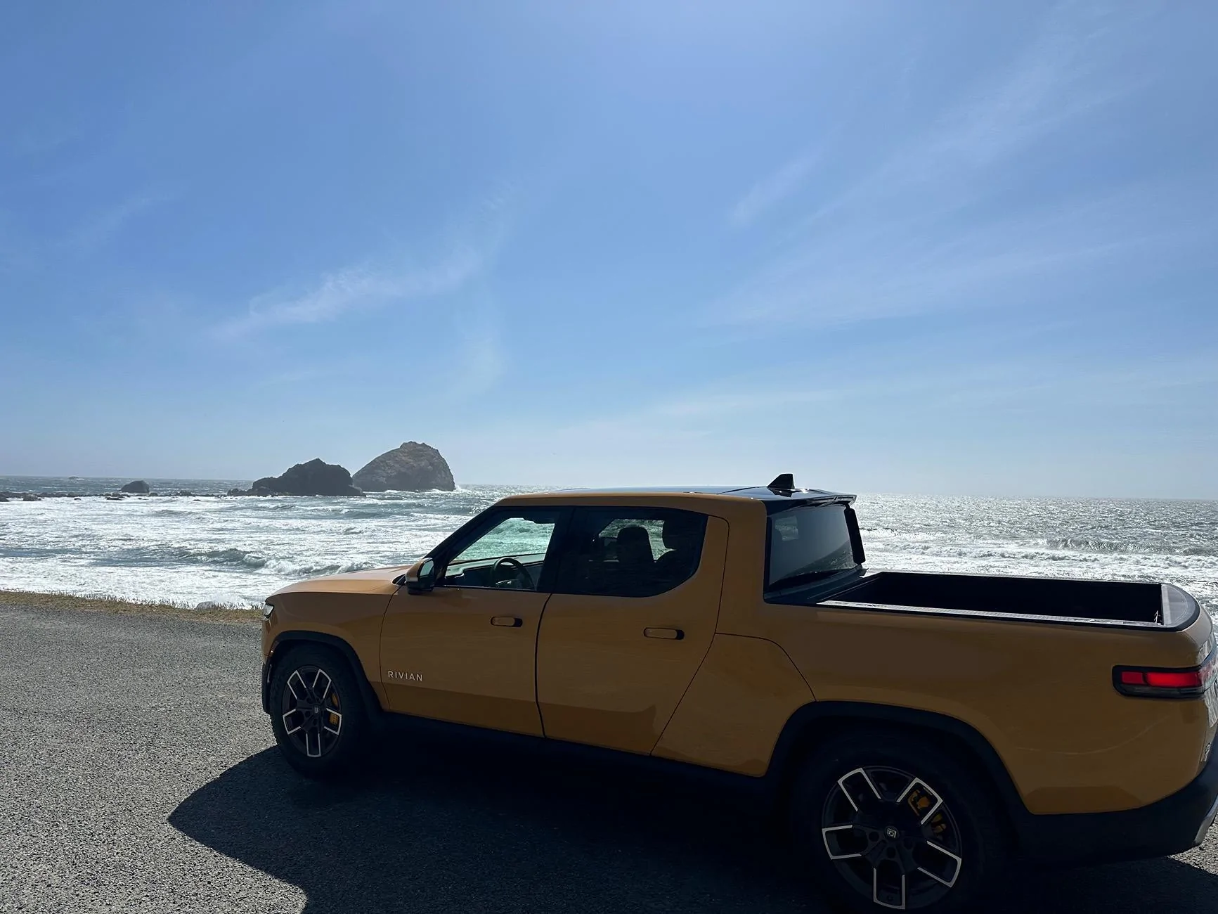 Rivian R1T R1S Anyone purchased the vehicle without test drive? IMG_0628