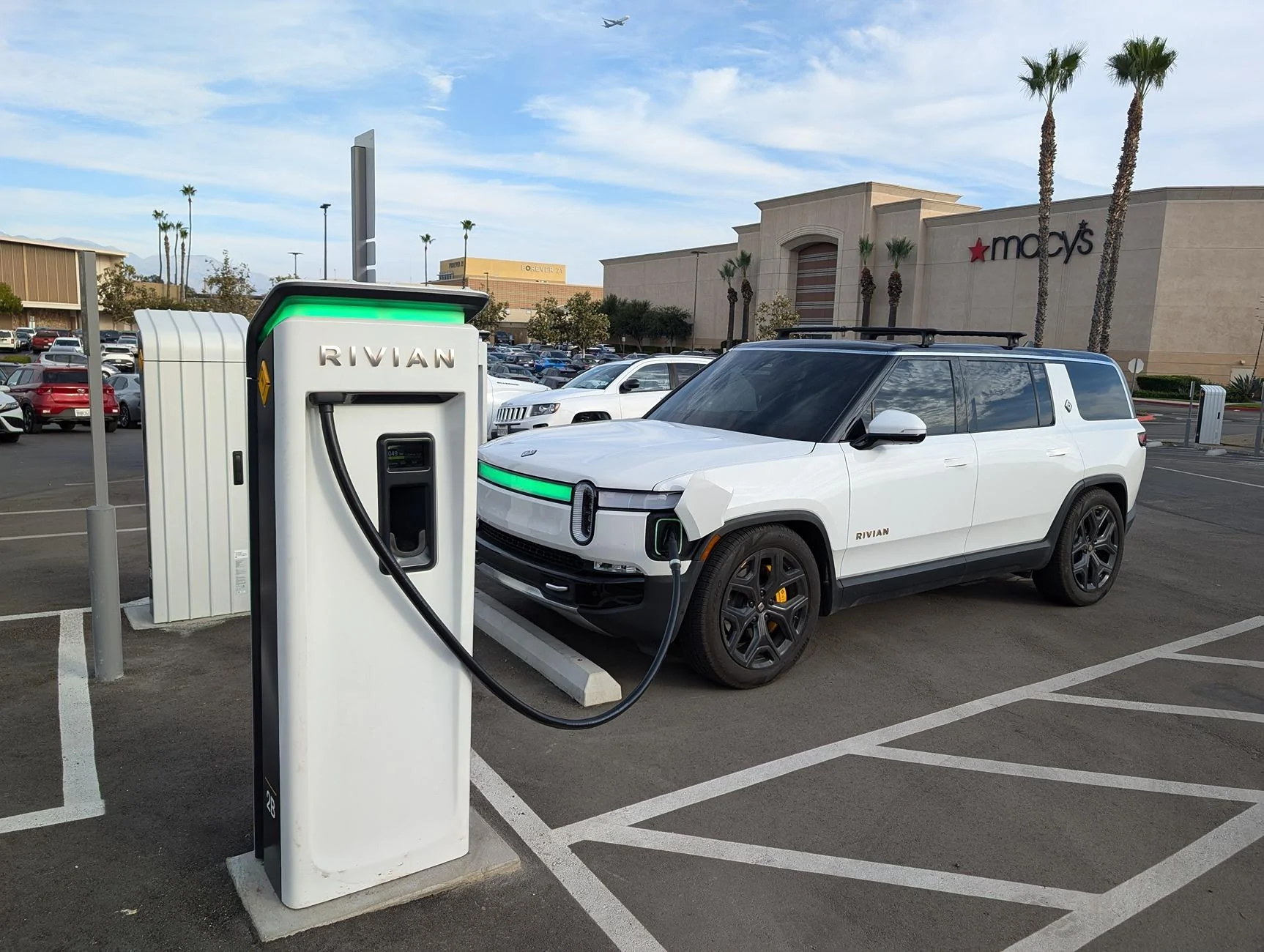 Rivian R1T R1S RAN Rivian Charging Stations Locations Map via Google Maps PXL_20241027_230715996