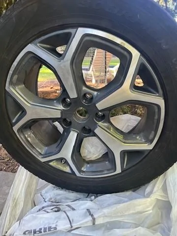 Rivian R1T R1S FS - Four 21" Road Wheel and Tire Set Tire1