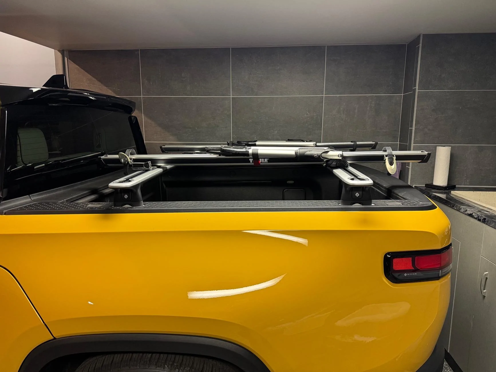 Rivian R1T R1S Bed mounted vs hitch mounted bike rack? IMG_1417