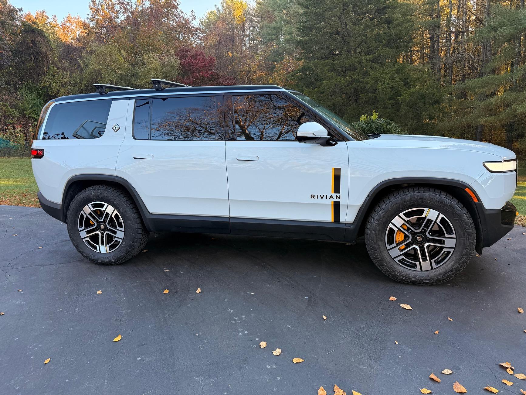 Rivian R1T R1S Tire Swap. 22 to 20. IMG_4781