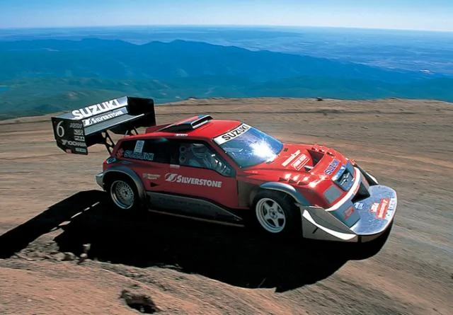 Suzuki-Escudo-Pikes-Peak-640x445.webp
