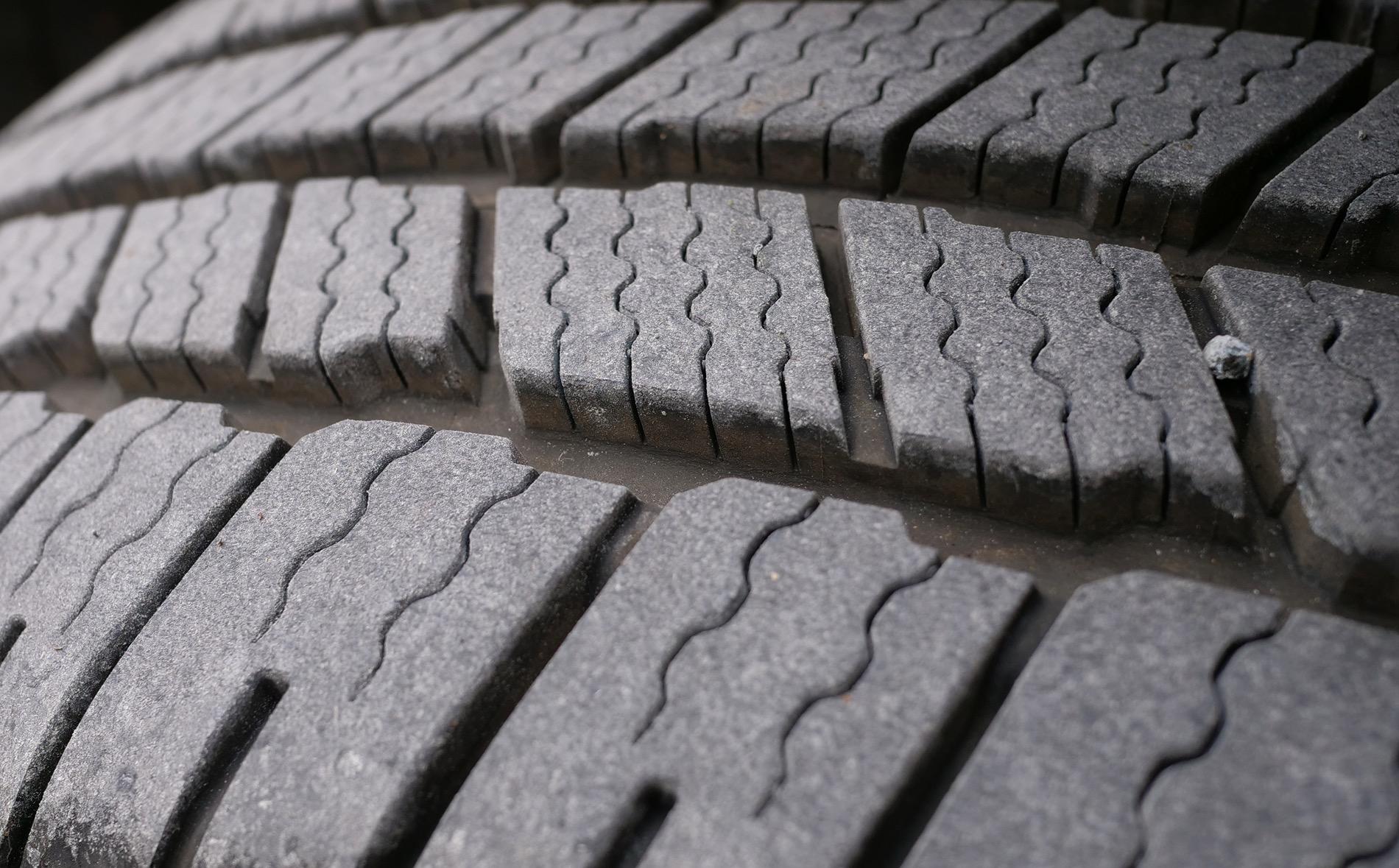 Rivian R1T R1S 20" Michelin Defender LTX M/S2 Rivian_603