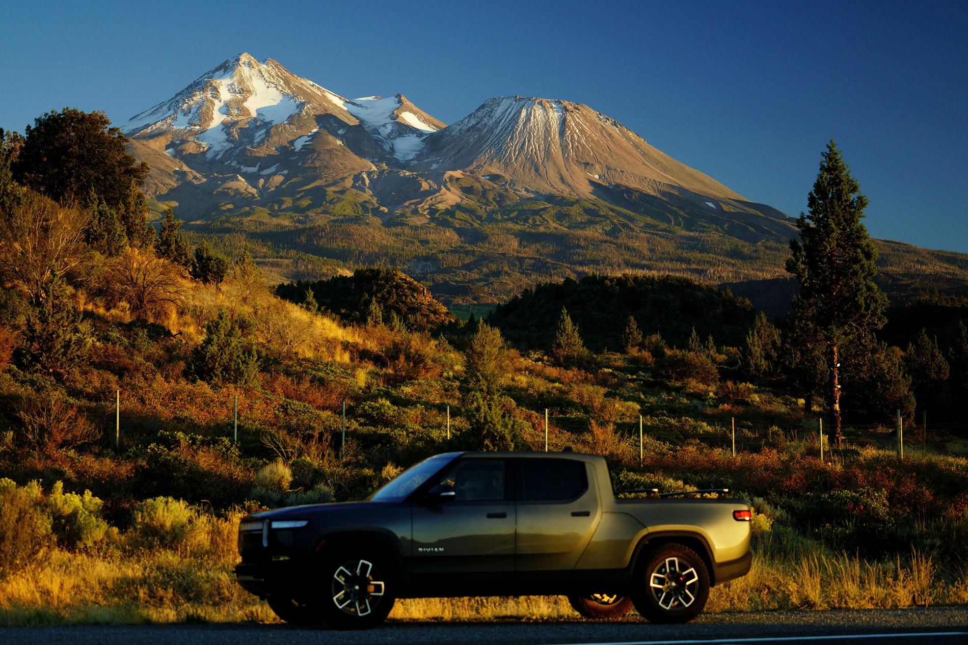 Rivian R1T R1S ? Post Your November Rivian Photos Here! (RWCev Rivian of the Month Giveaway Contest) _DSC2611.JPG