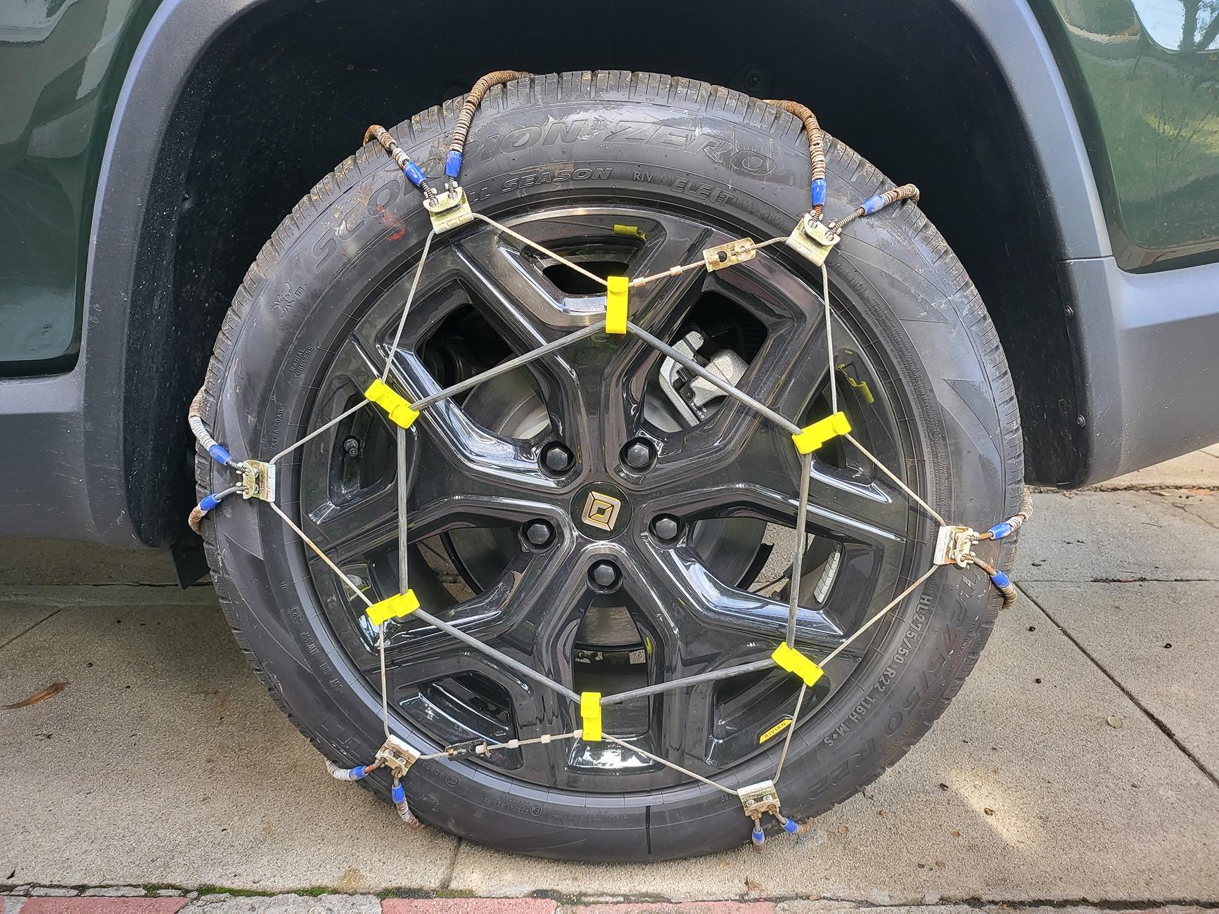 Rivian R1T R1S Towing into the US in March - chains? socks? advice plz 1000025302