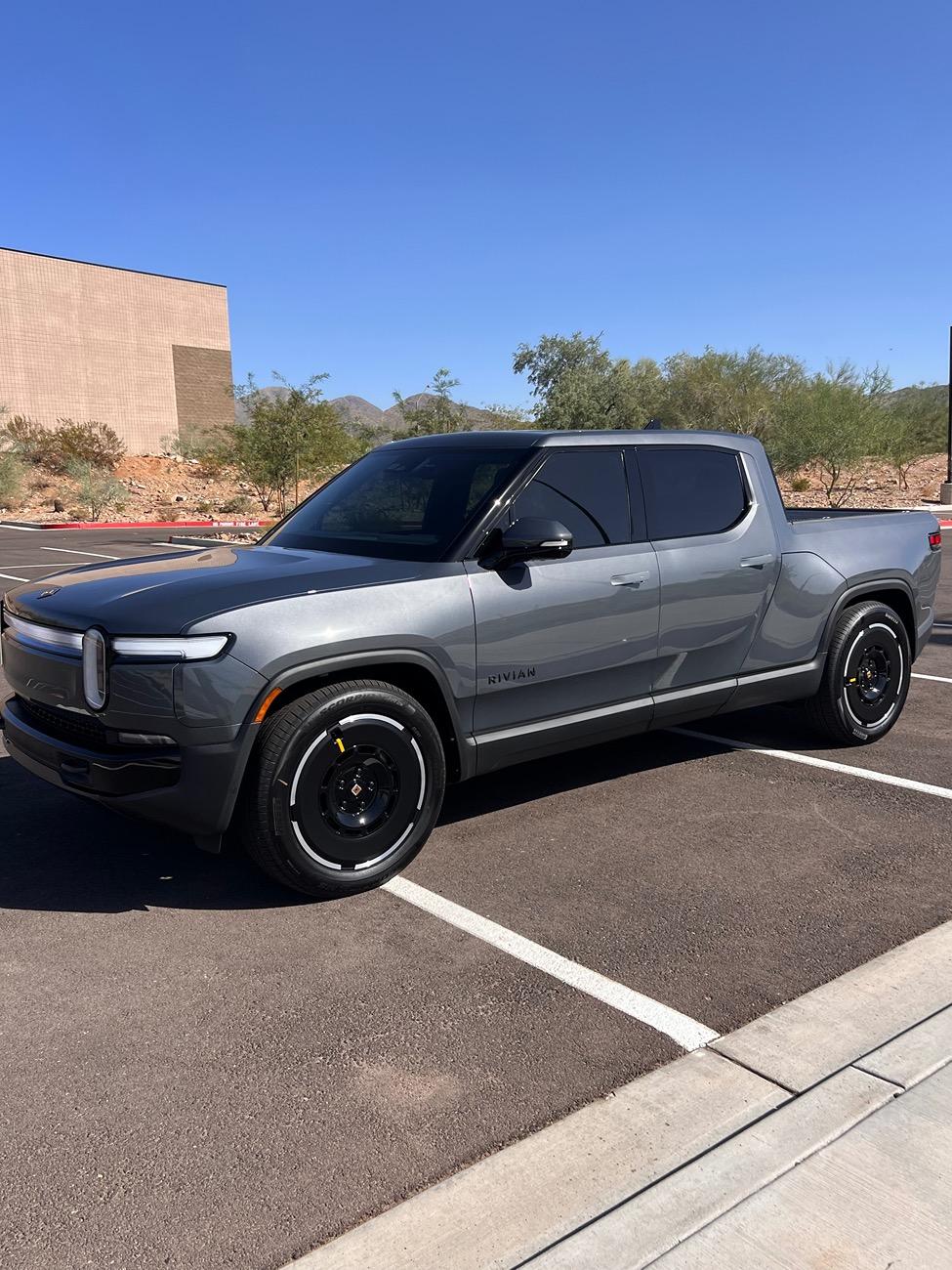 Rivian R1T R1S WTB R1T Max Pack Dual Motor IMG_8956