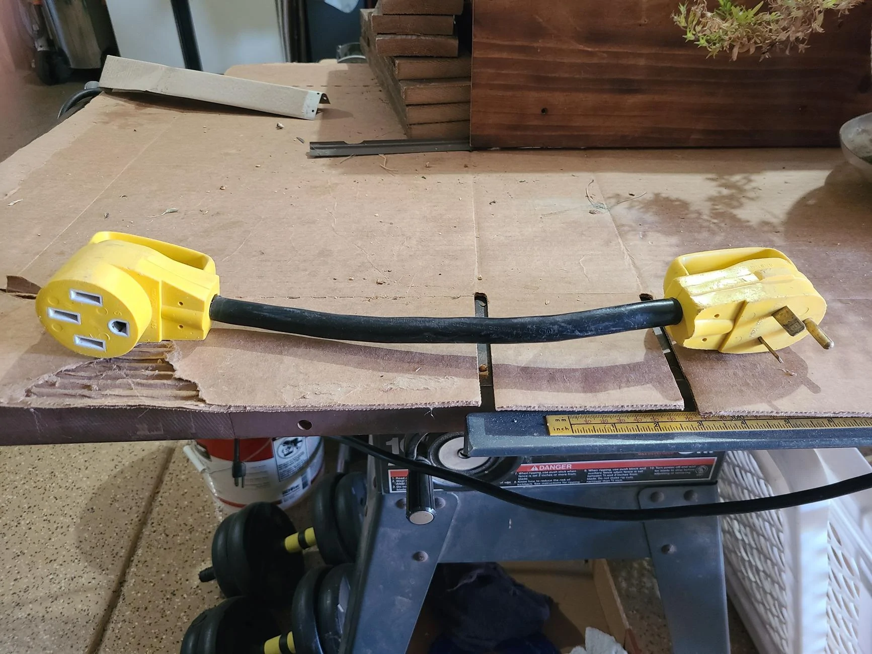 Rivian R1T R1S 30 AMP 120 V charging RV 30A adapter