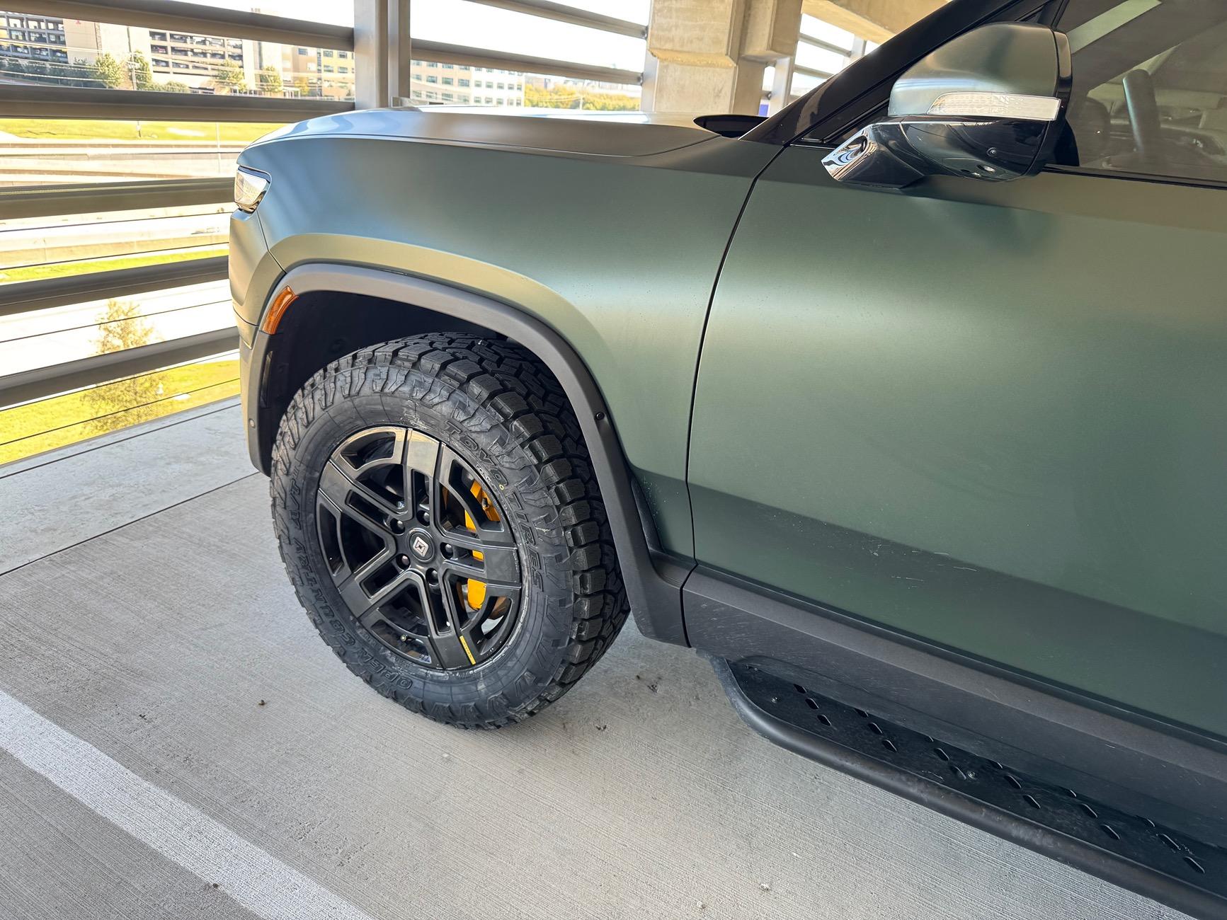 Rivian R1T R1S $370 - Open Country A/T III EV | 275/65R20 116H tires now available IMG_0956