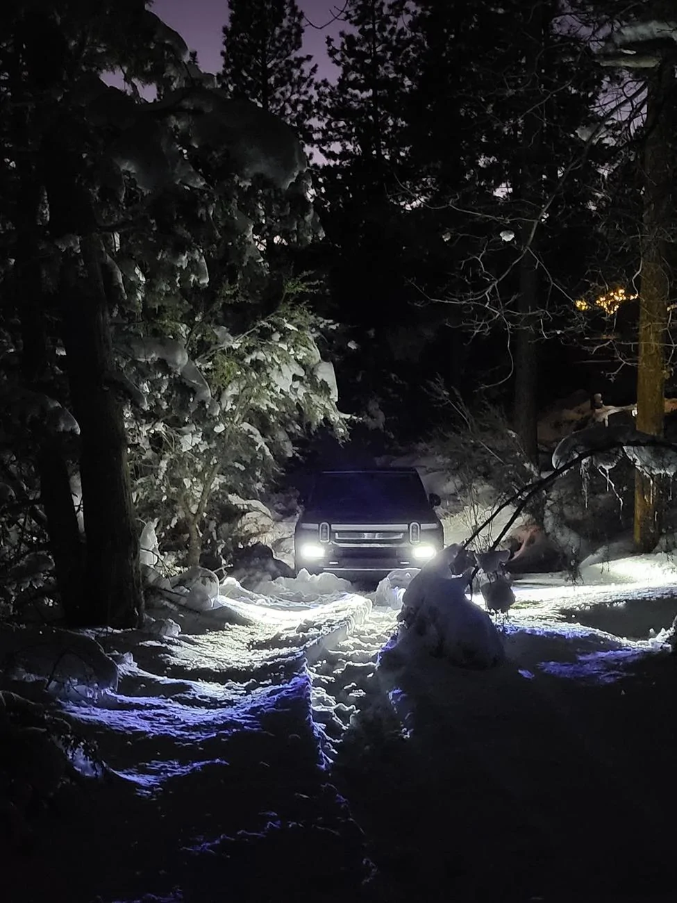 Rivian R1T R1S Trickle charge parked outdoors in low (20deg.) temp 2024-02-10 18.13.12