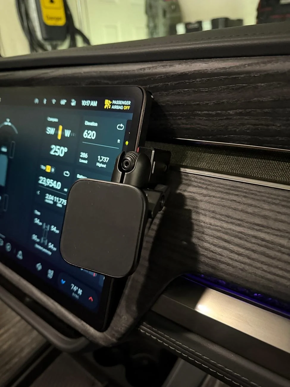 Rivian R1T R1S advice on drivers side phone mount / charger IMG_7757