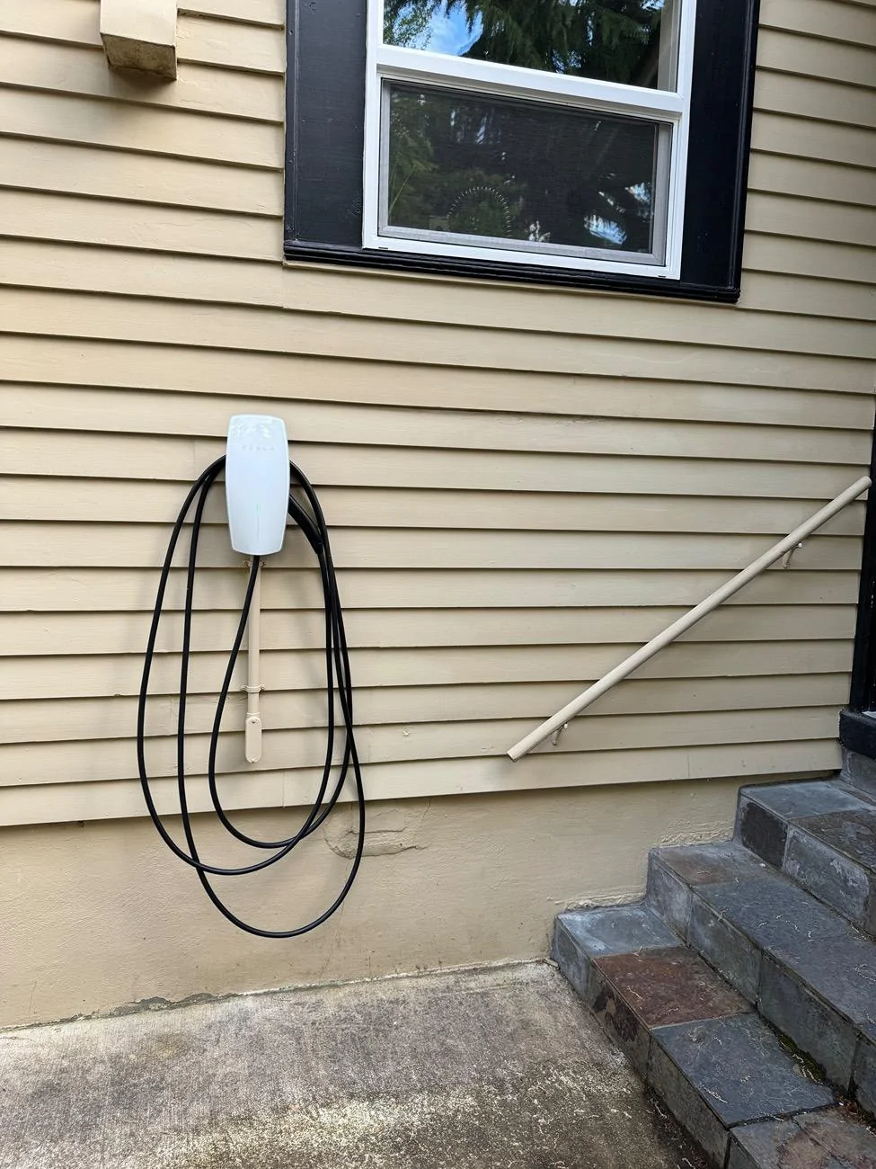 Rivian R1T R1S Show off your Level 2 Home Charger installs here IMG_1392