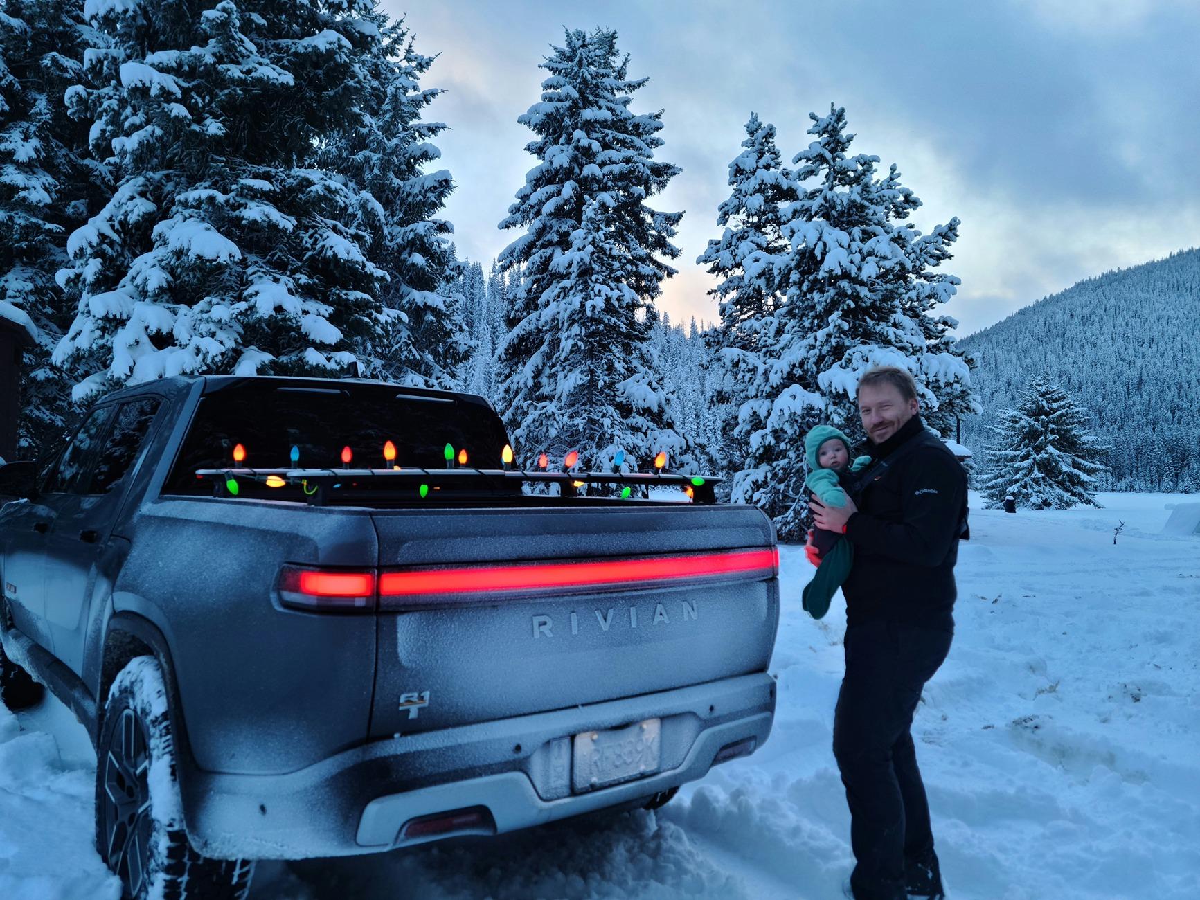 Rivian R1T R1S It's Christmas Light Crossbar Season! Post Yours ? 20231202_153749