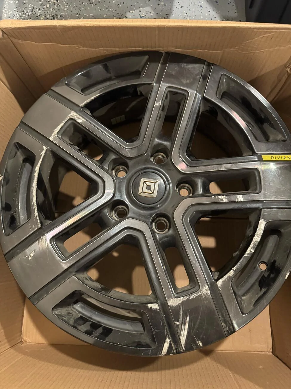 Rivian R1T R1S Selling 2 OEM Dark 20" wheels tempImageGmYGbF