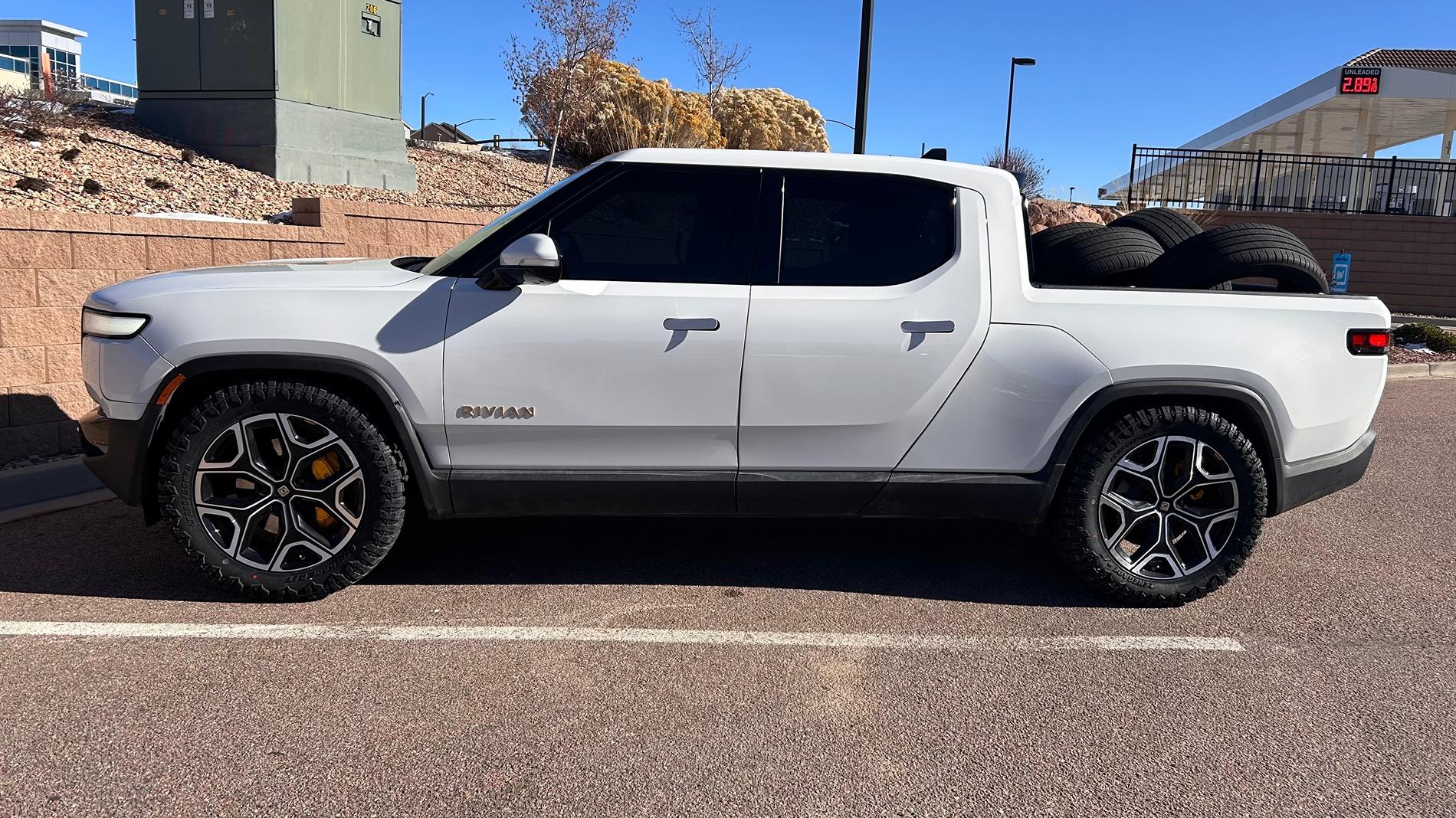 Rivian R1T R1S Bought a used R1T Quad IMG_4422