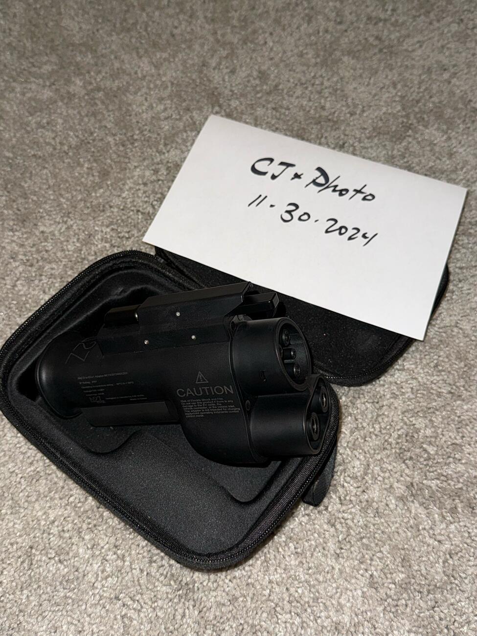 Rivian R1T R1S A2Z NACS to CCS1 Adapter tempImagehcDTA7