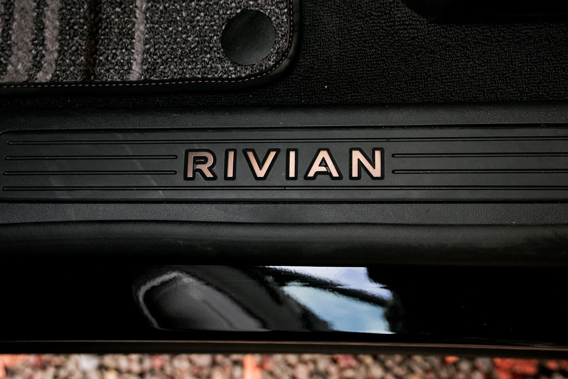 Rivian R1T R1S Gen 1 Quad to Gen 2 Tri R1T Upgrade DSC03816