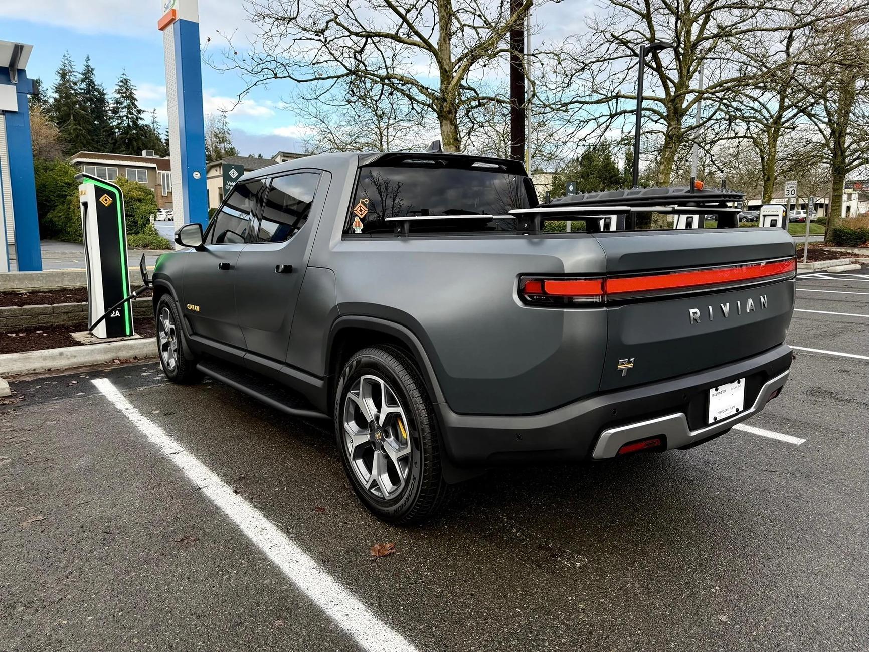 Rivian R1T R1S New RAN charging station in Lynnwood, WA now live lynnwood-wa-ran-station-is-officially-open-v0-bvimqpqgfa3e1