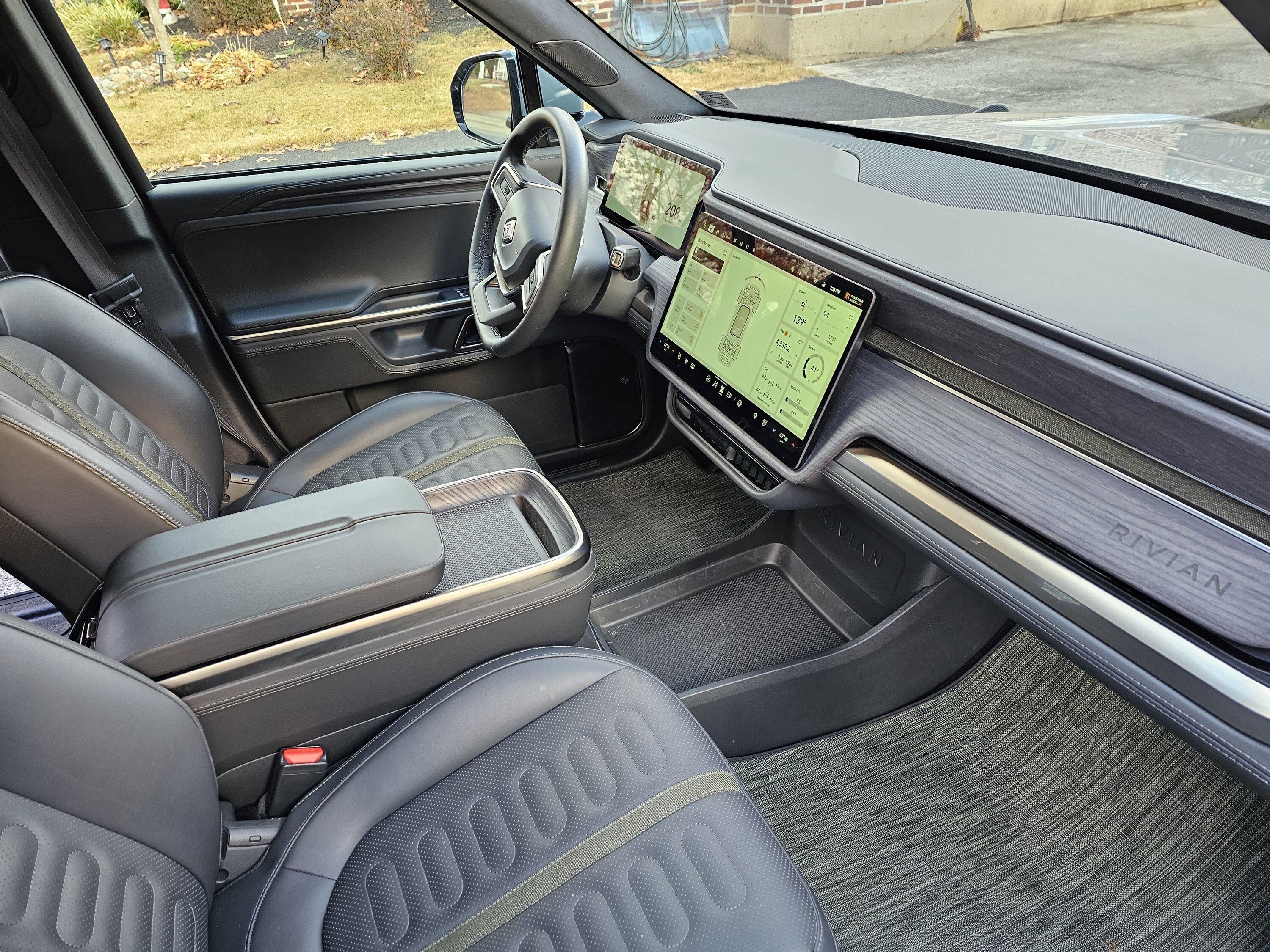Rivian R1T R1S Bump & price reduction '24 R1T Adventure PDM Large Pack 20241203_133815