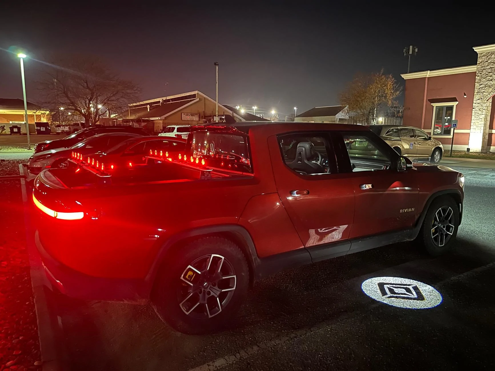 Rivian R1T R1S Christmas Lights? 115997-5bd6850b71e59810ec8784d7de41728e