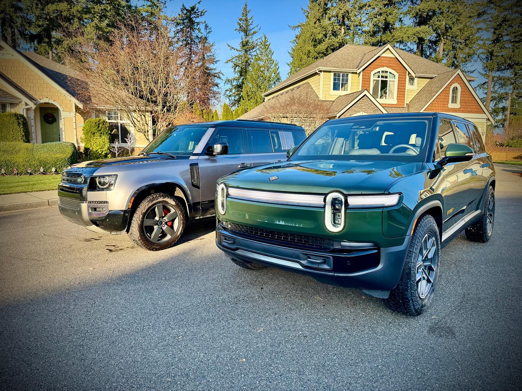 Rivian R1T R1S Forest Green Gen 2 R1S Tri delivered IMG_2800