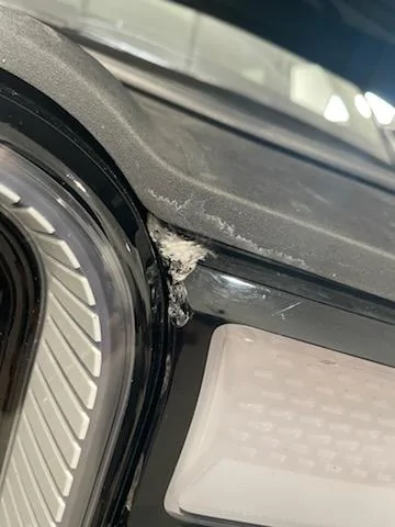 Rivian R1T R1S Gen 1 Lightbar cracking/chipping thumbnail_1000014079