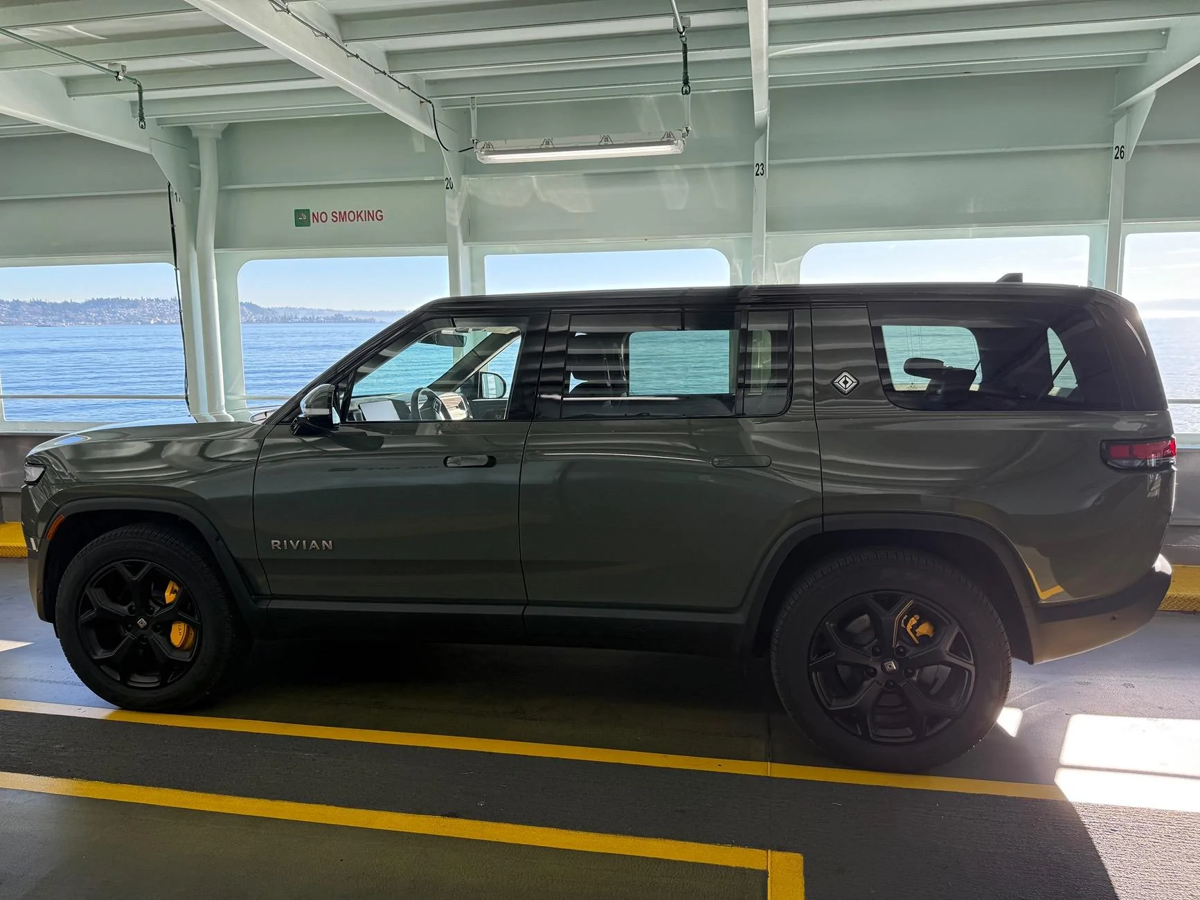 Rivian R1T R1S Disposing of 21" wheels IMG_4007