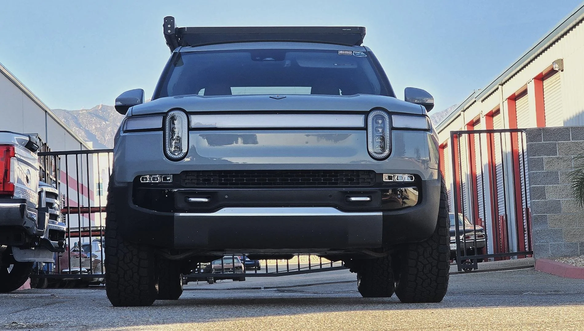 Rivian R1T R1S 285/70r20 Toyo ATIII EV going on R1T 20241205_151130