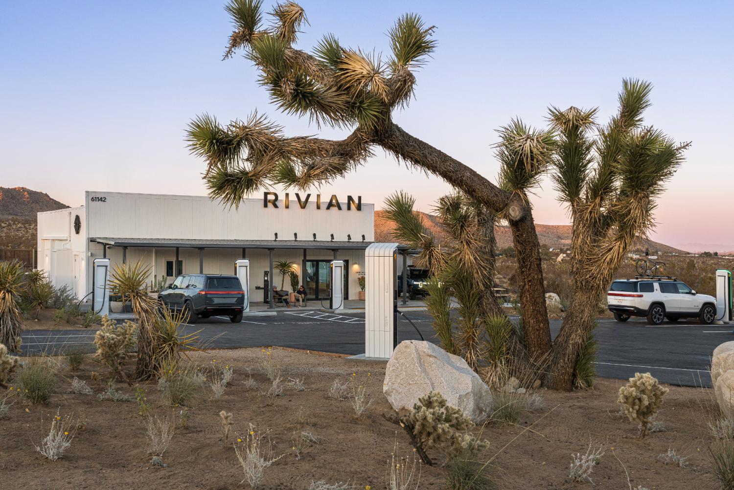 Rivian R1T R1S RAN is now open to other EVs (starting with Joshua Tree Outpost) geewusqxuaenanx-1-jpe