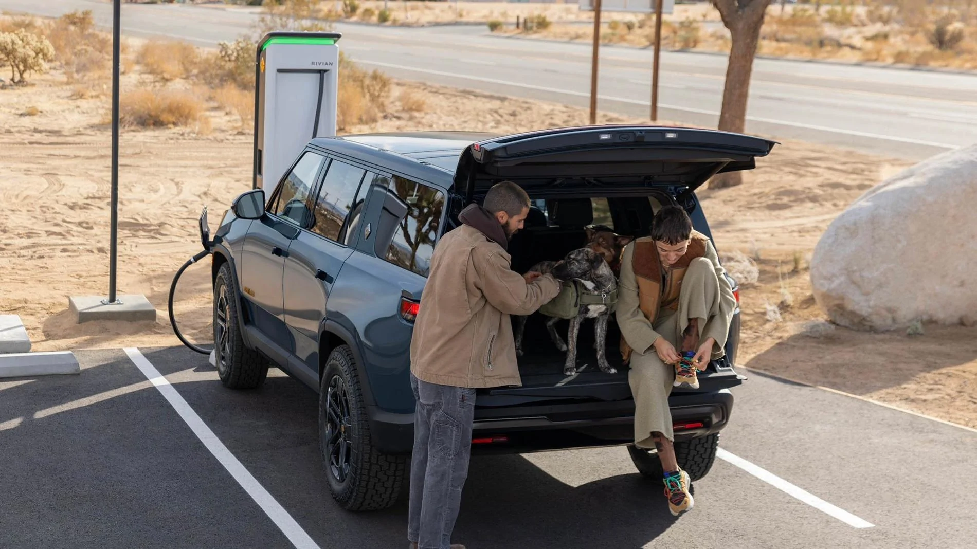 Rivian R1T R1S RAN is now open to other EVs (starting with Joshua Tree Outpost) geduzgbakaaon4s-jpeg