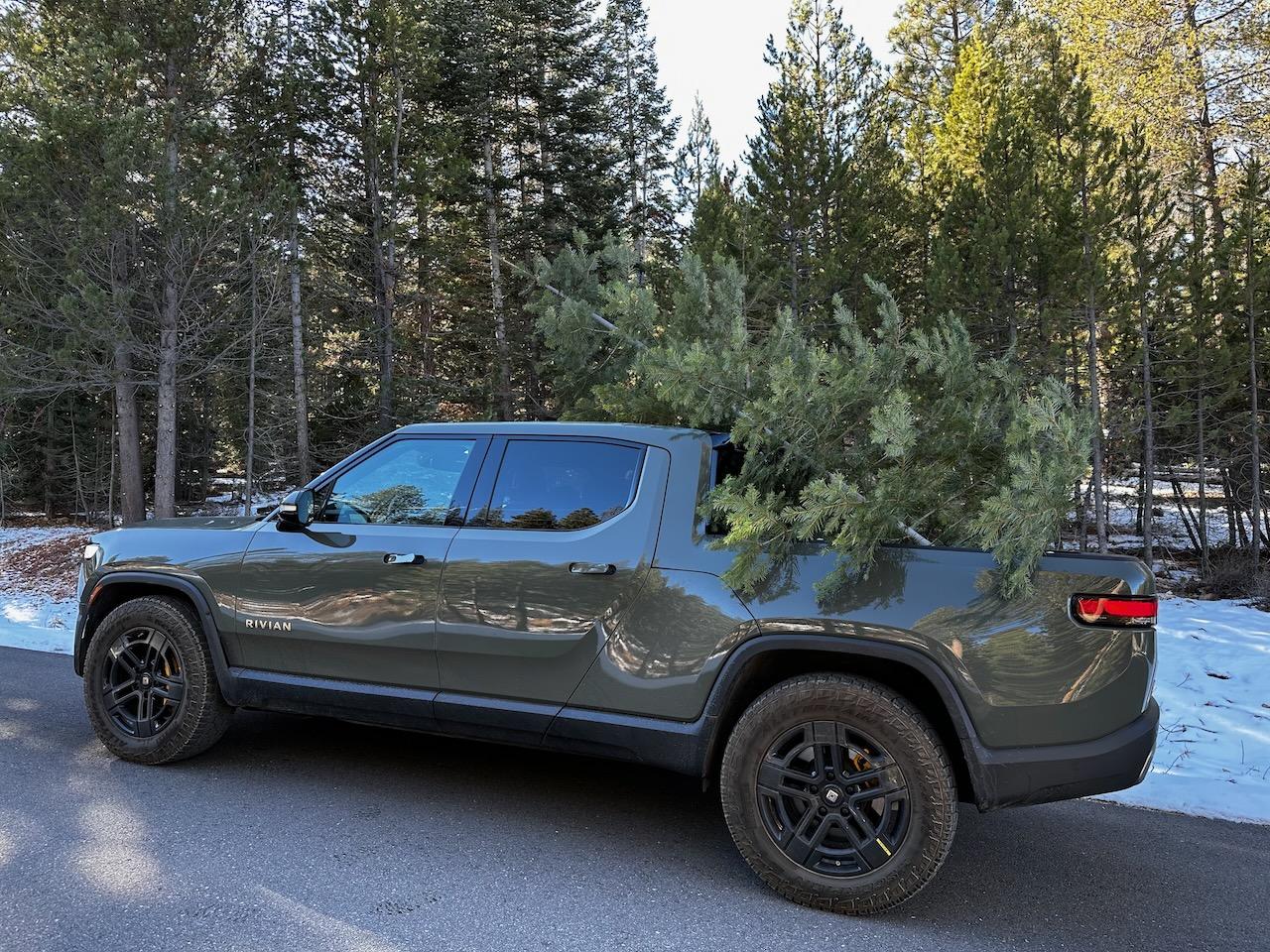 Rivian R1T R1S Christmas Tree Haul IMG_8010