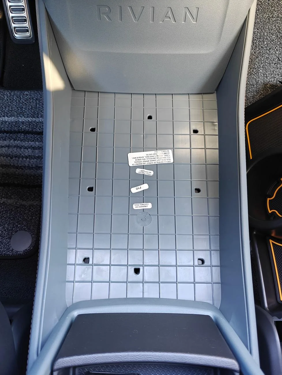 Rivian R1T R1S Console drawer won’t open with BestEVmod cup holder R1S-Gen2_storage-1