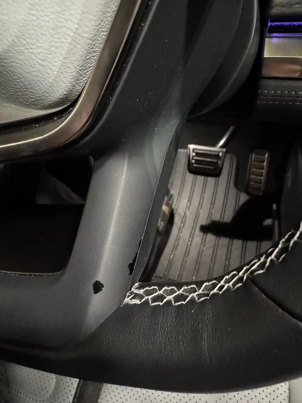 Rivian R1T R1S Chipping on steering wheel, anyone else? IMG_1578