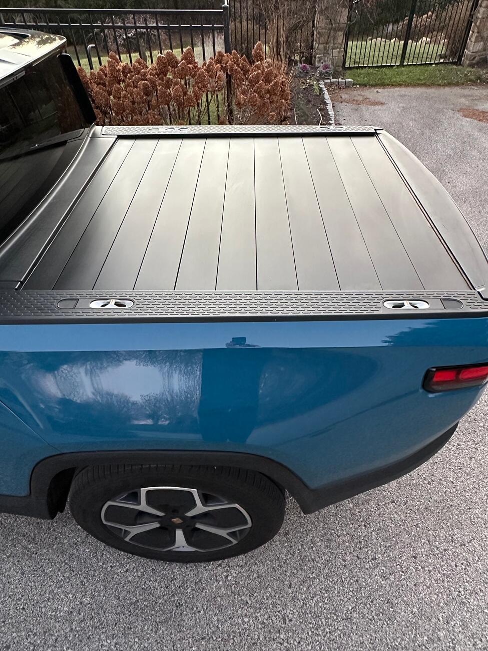 Rivian R1T R1S SOLD Interrobang Tonneau Cover tempImageYvOReX