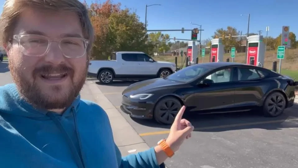 Rivian R1T R1S The efficiency history gauge is propaganda www-youtube-com-outofspecreviews-944809968